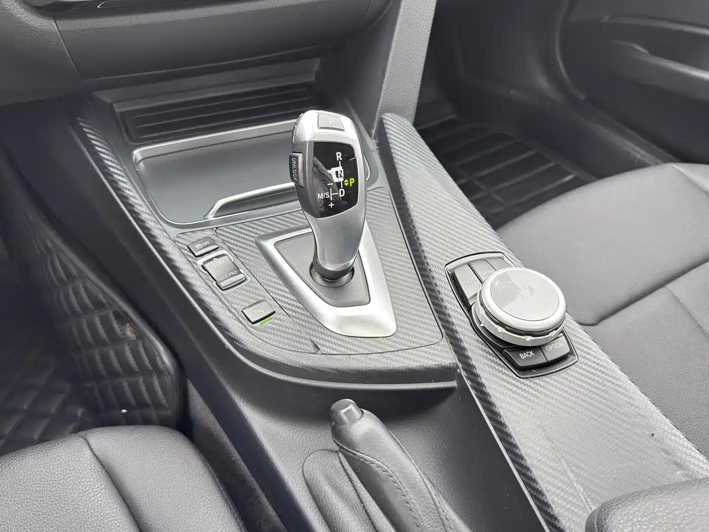 2017 BMW 3 Series 320Li Fashion Edition — миниатюра 14