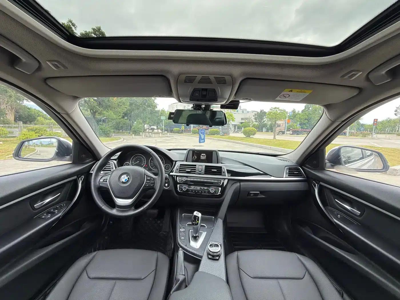 2017 BMW 3 Series 320Li Fashion Edition — миниатюра 7