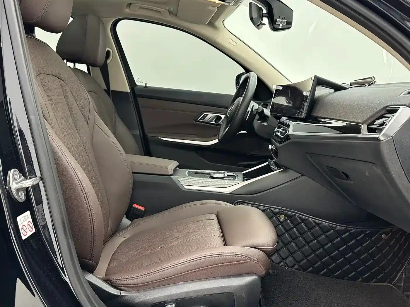 2023 BMW 3 Series 320Li M Sport Package — миниатюра 9