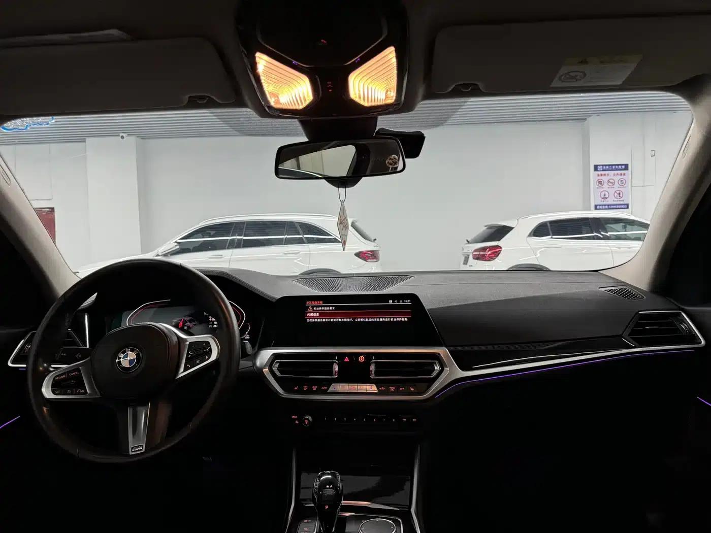 2020 BMW 3 Series 325Li M Sport Package — миниатюра 4
