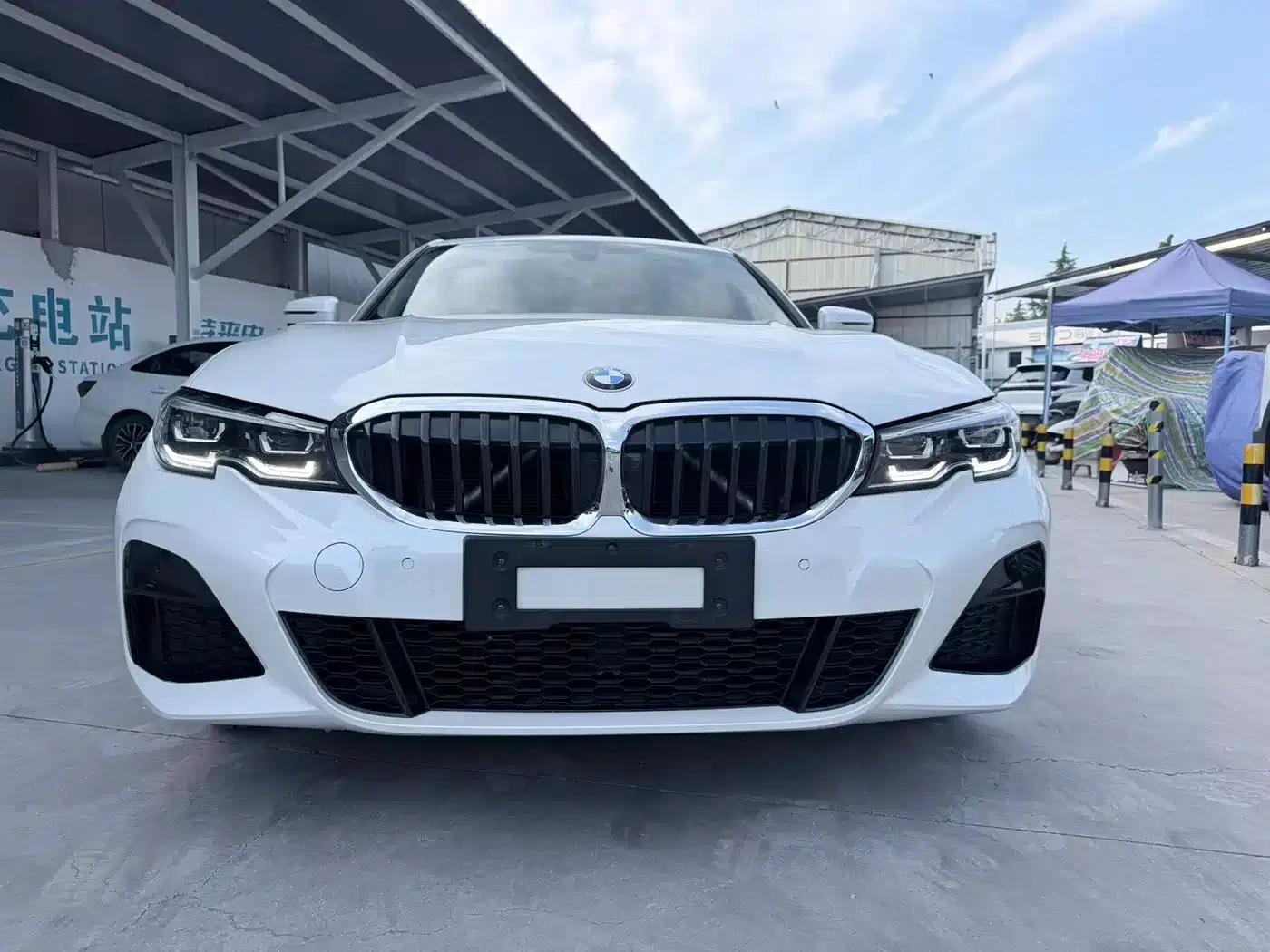 2022 BMW 3 Series Facelift 320Li M Sport Package — миниатюра 1