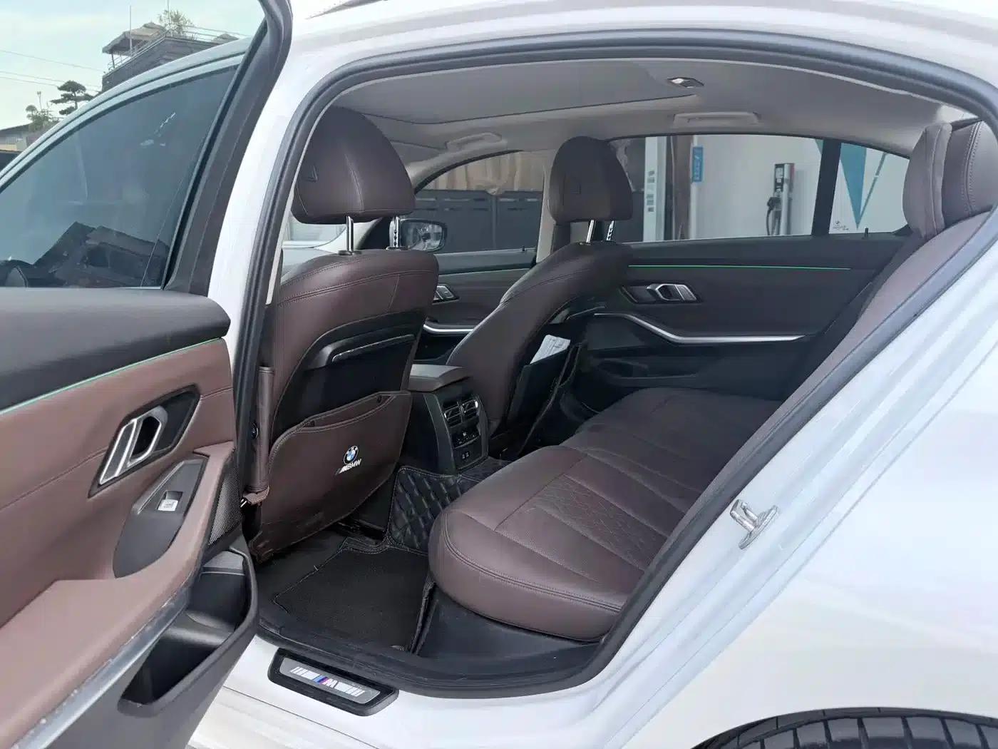 2022 BMW 3 Series Facelift 320Li M Sport Package — миниатюра 9