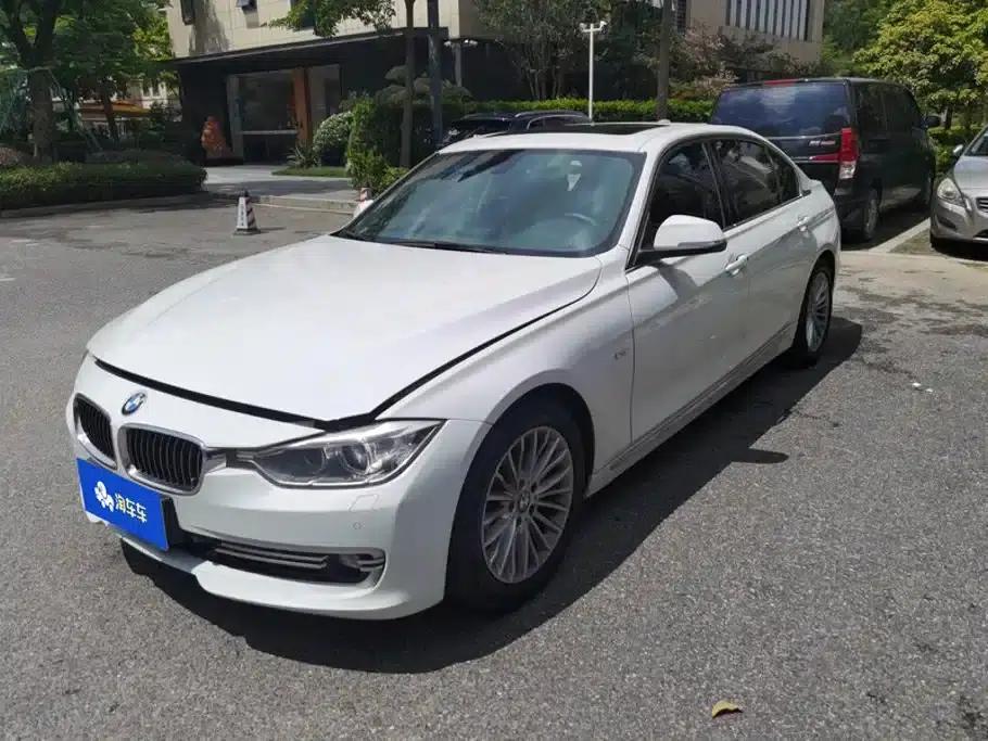 2015 BMW 3 Series 320Li Luxury Design Package — миниатюра 1