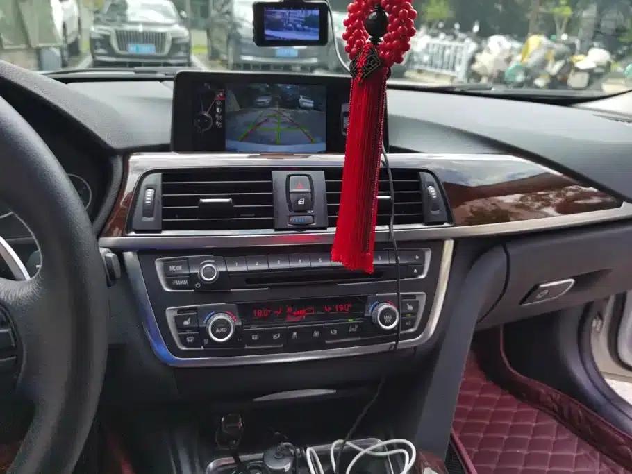 2015 BMW 3 Series 320Li Luxury Design Package — миниатюра 13