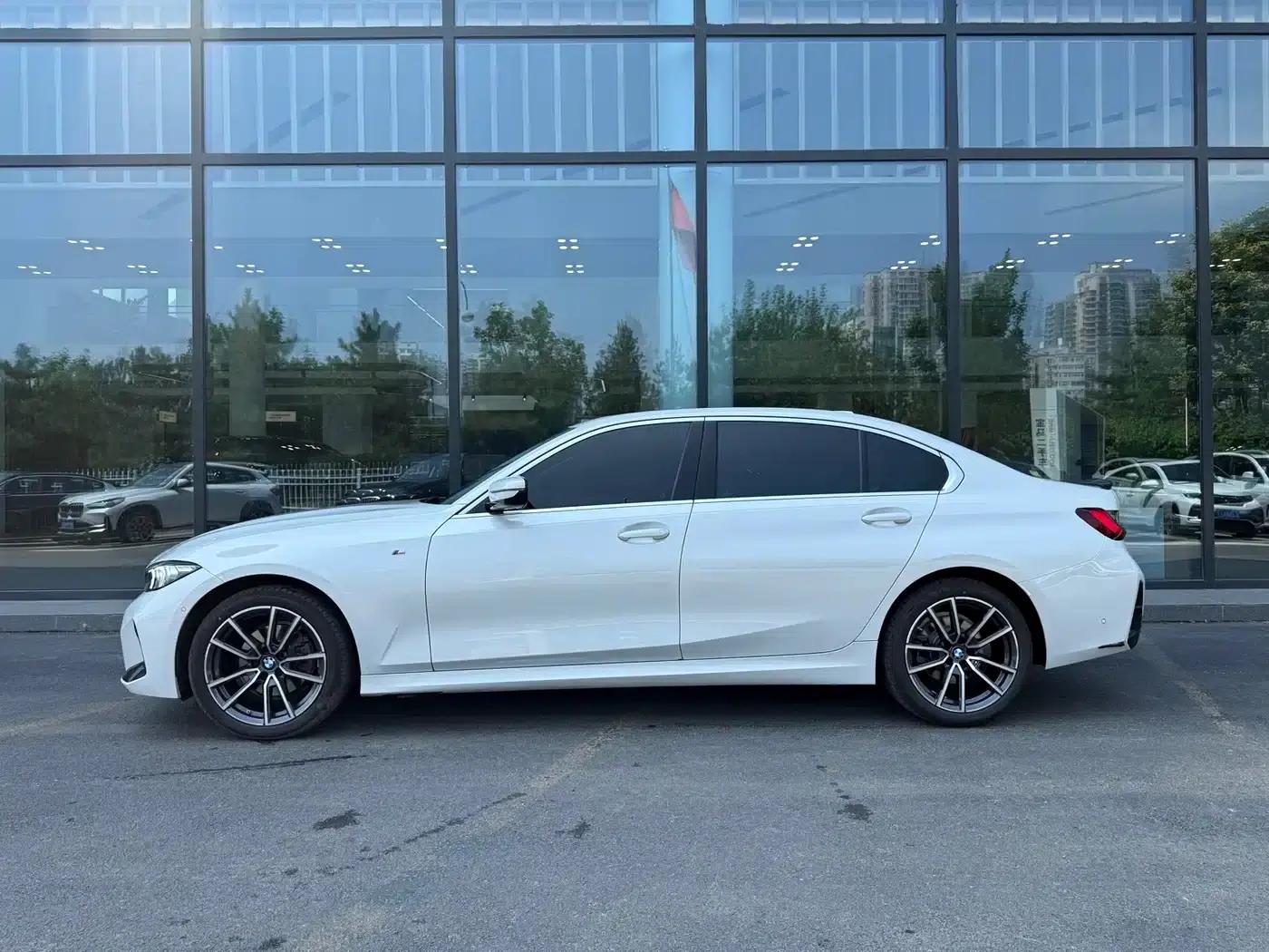 2025 BMW 3 Series 325Li M Sport Package — миниатюра 3