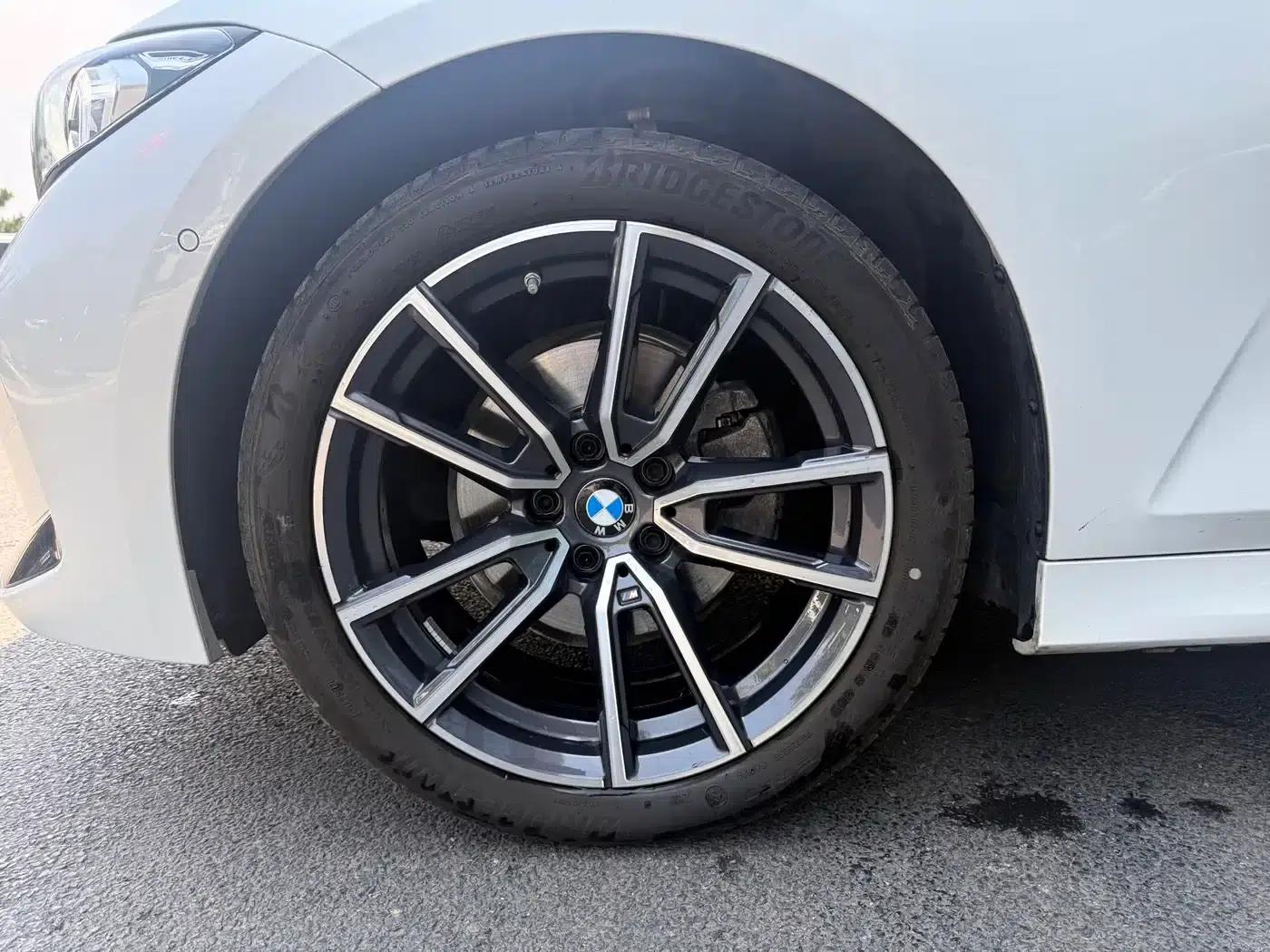 2025 BMW 3 Series 325Li M Sport Package — миниатюра 9