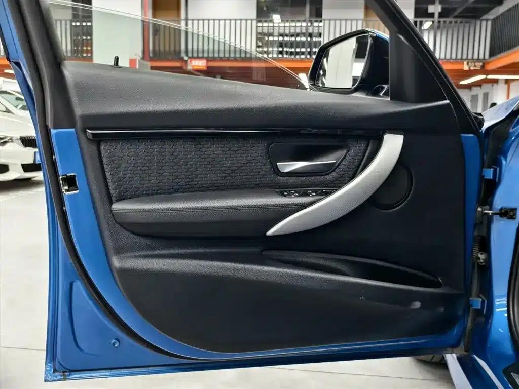 2017 BMW 3 Series 320i M Sport — миниатюра 19