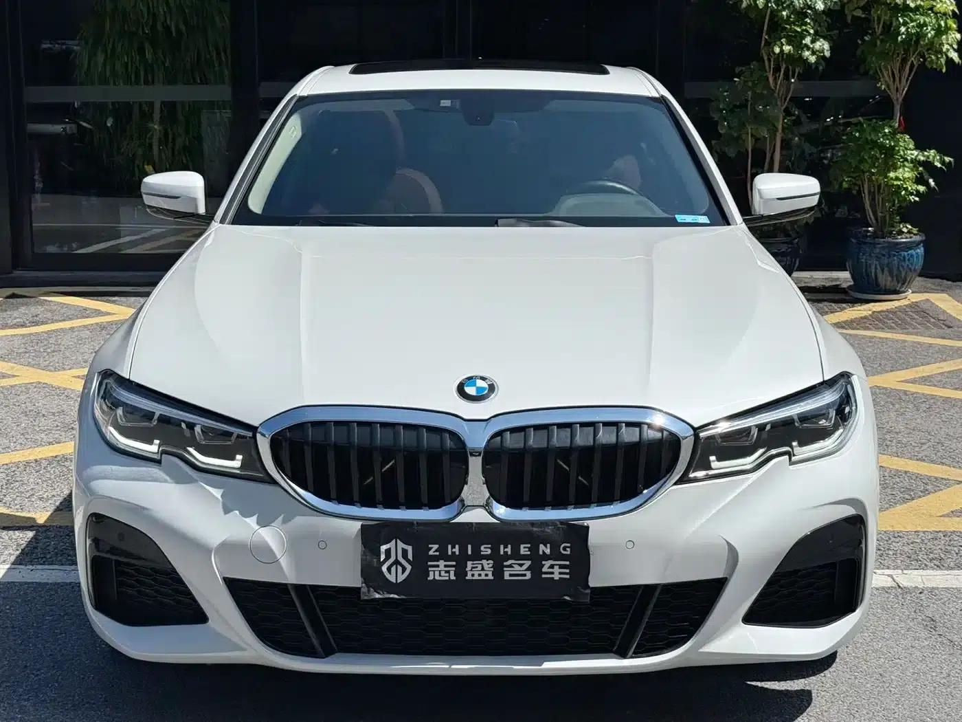 2022 BMW 3 Series 320Li M Sport Package — миниатюра 2
