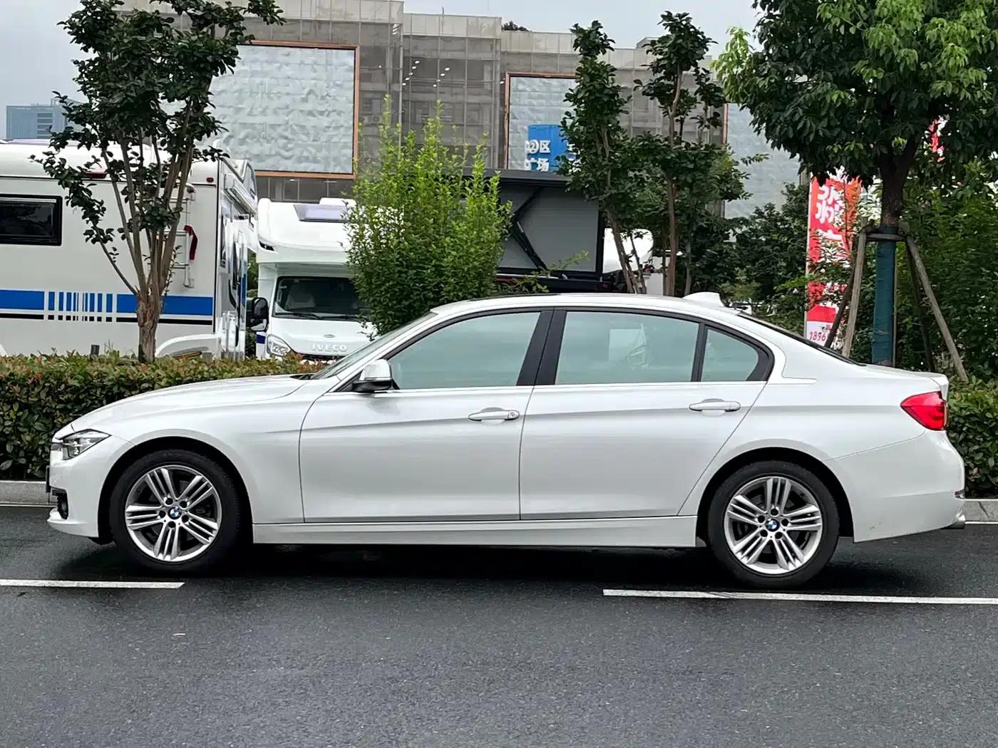 2016 BMW 3 Series 320Li Fashion Edition — миниатюра 3