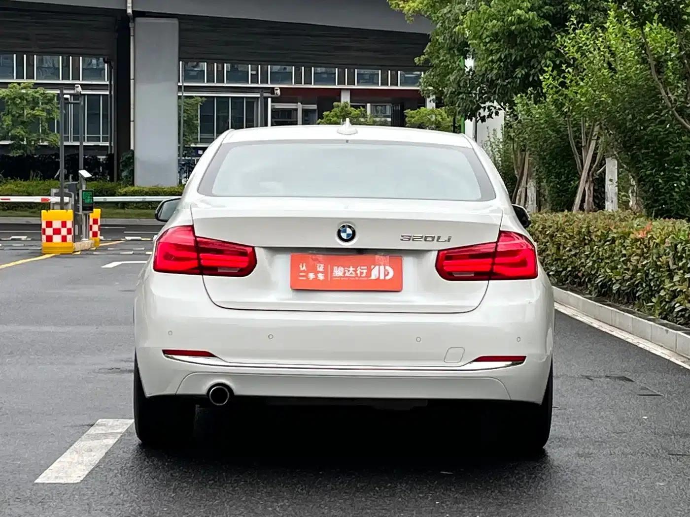 2016 BMW 3 Series 320Li Fashion Edition — миниатюра 5