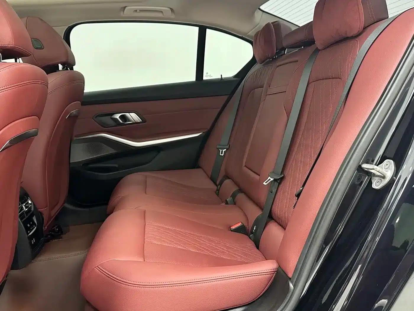 2023 BMW 3 Series 320Li M Sport Package — миниатюра 9