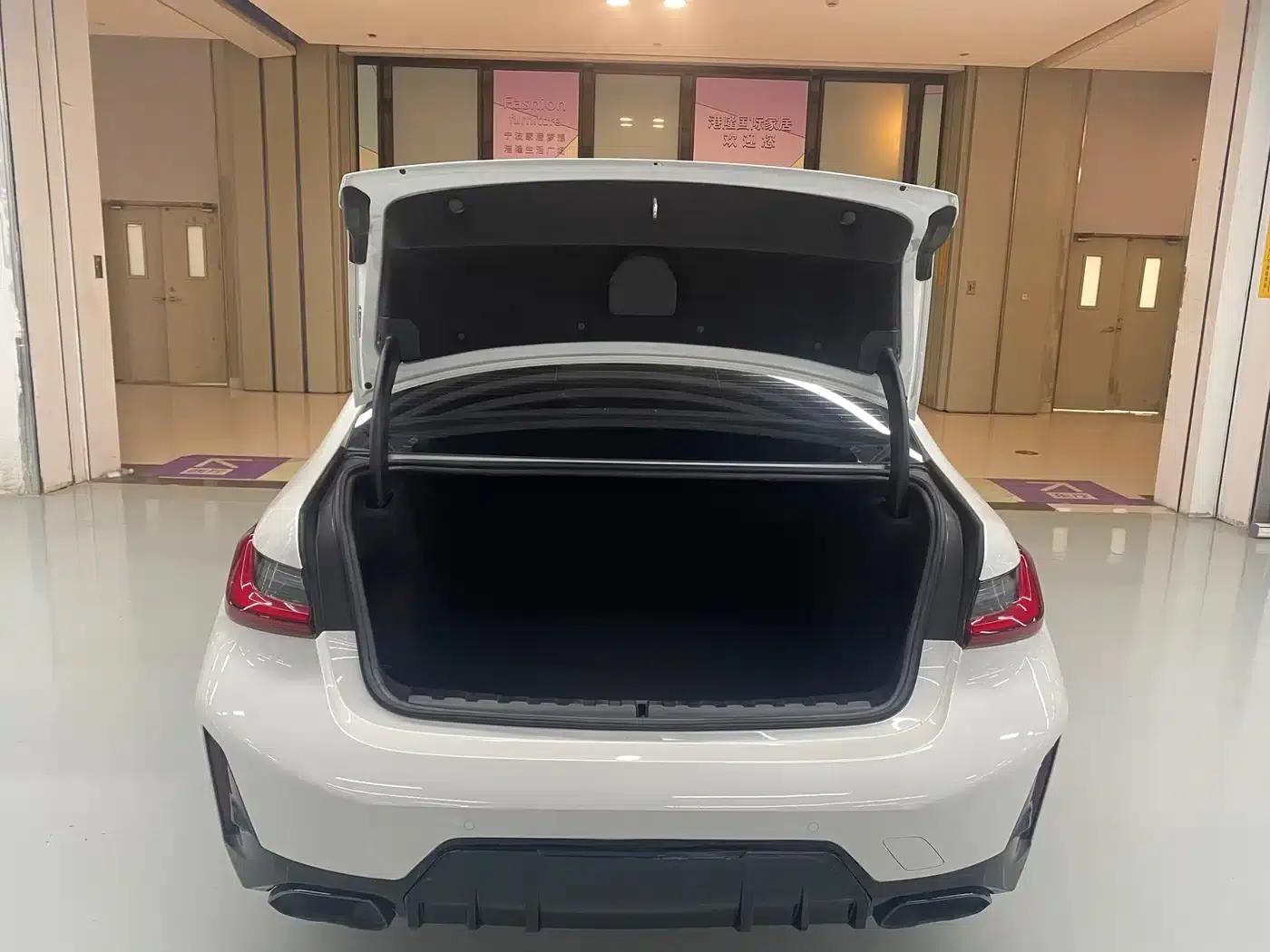 2024 BMW 3 Series 320Li M Sport Package — миниатюра 15
