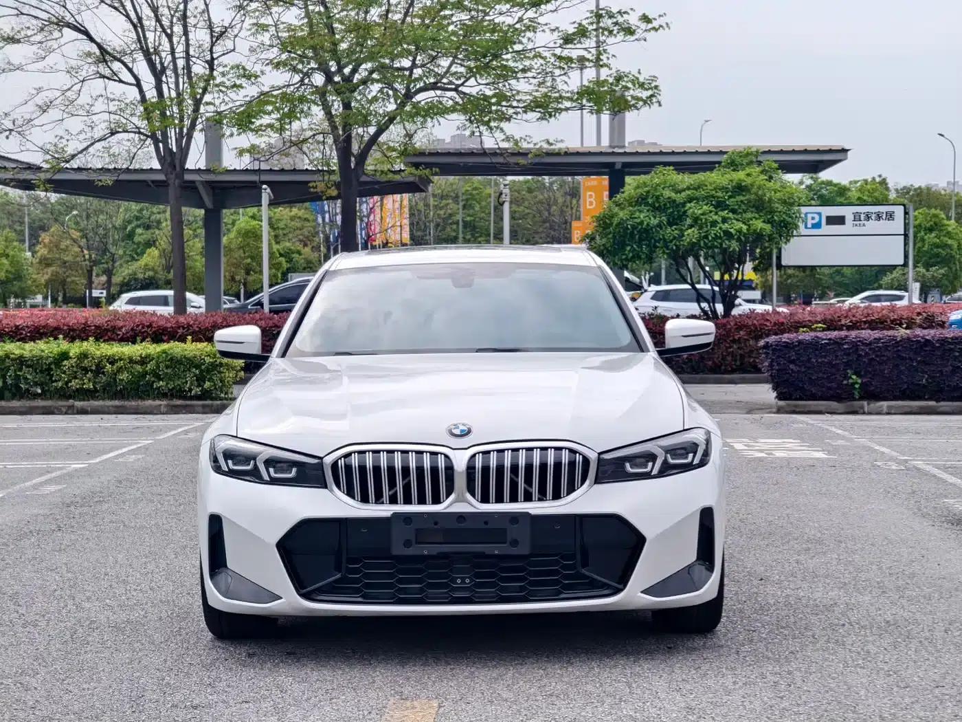 2023 BMW 3 Series 320Li M Sport Package — миниатюра 2