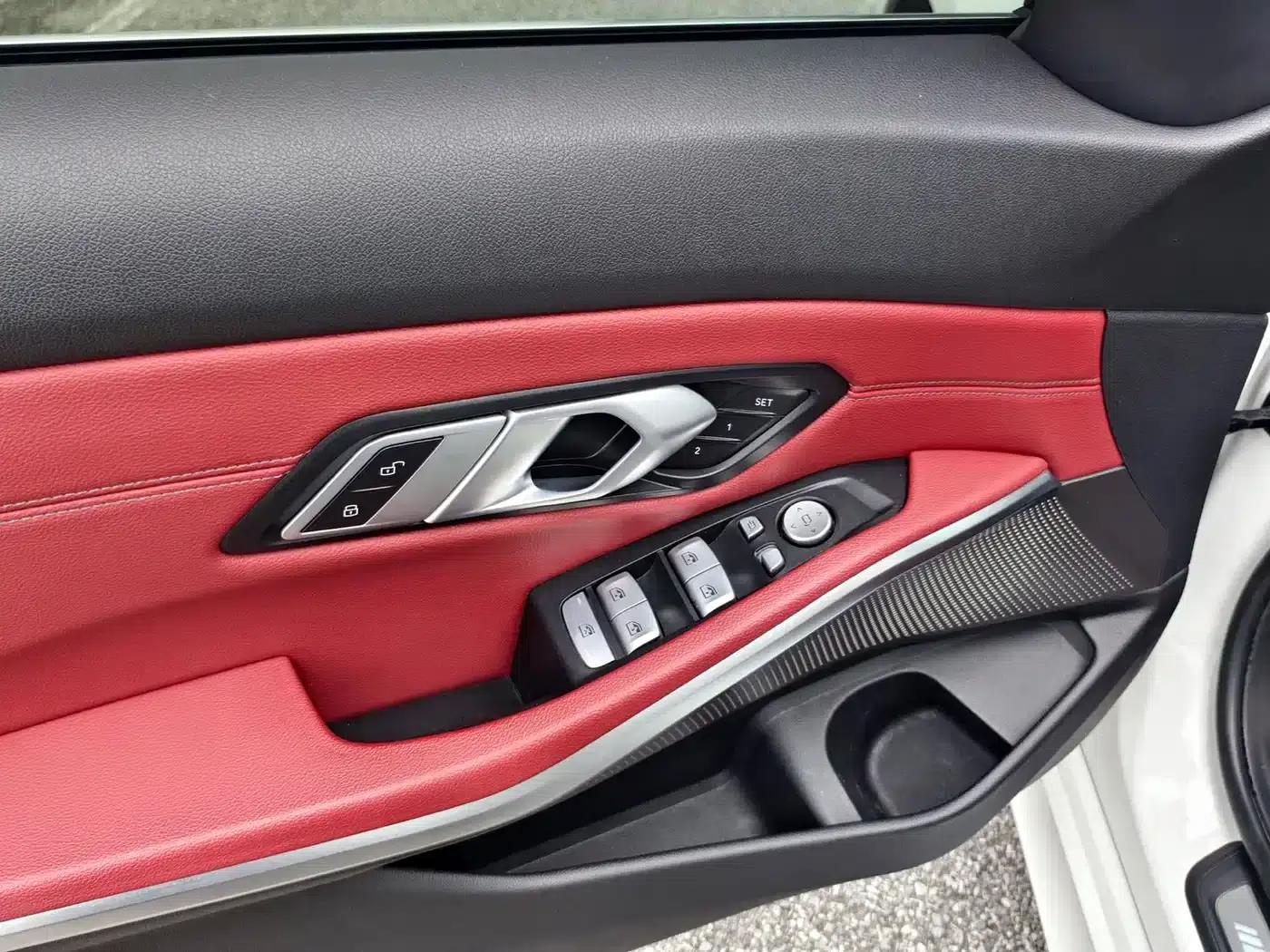2023 BMW 3 Series 320Li M Sport Package — миниатюра 13