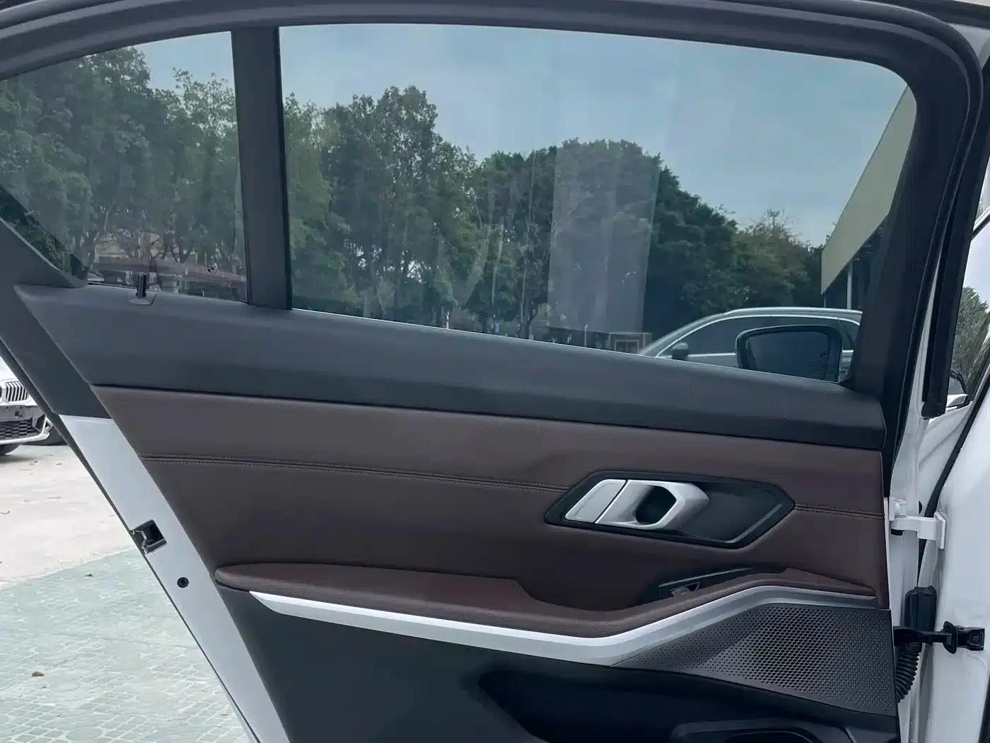 2023 BMW 3 Series 320Li M Sport Package — миниатюра 19