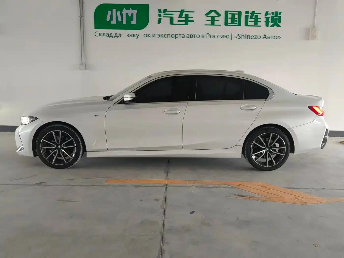 2023 BMW 3 Series 320Li M Sport Package — миниатюра 8