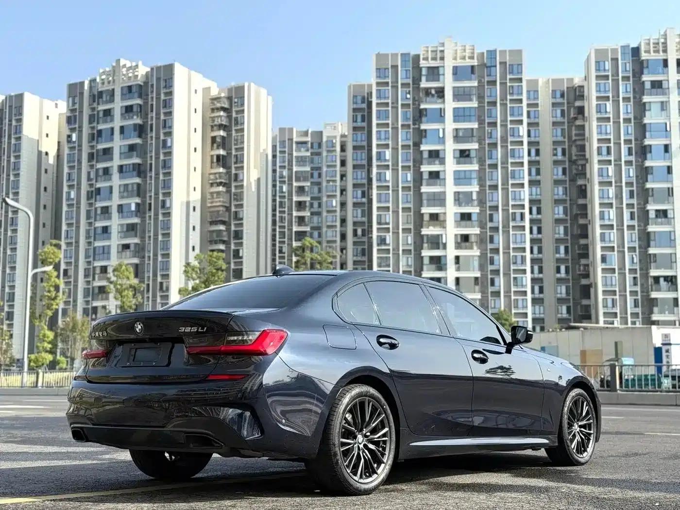 2021 BMW 3 Series 325Li M Sport Package — миниатюра 10