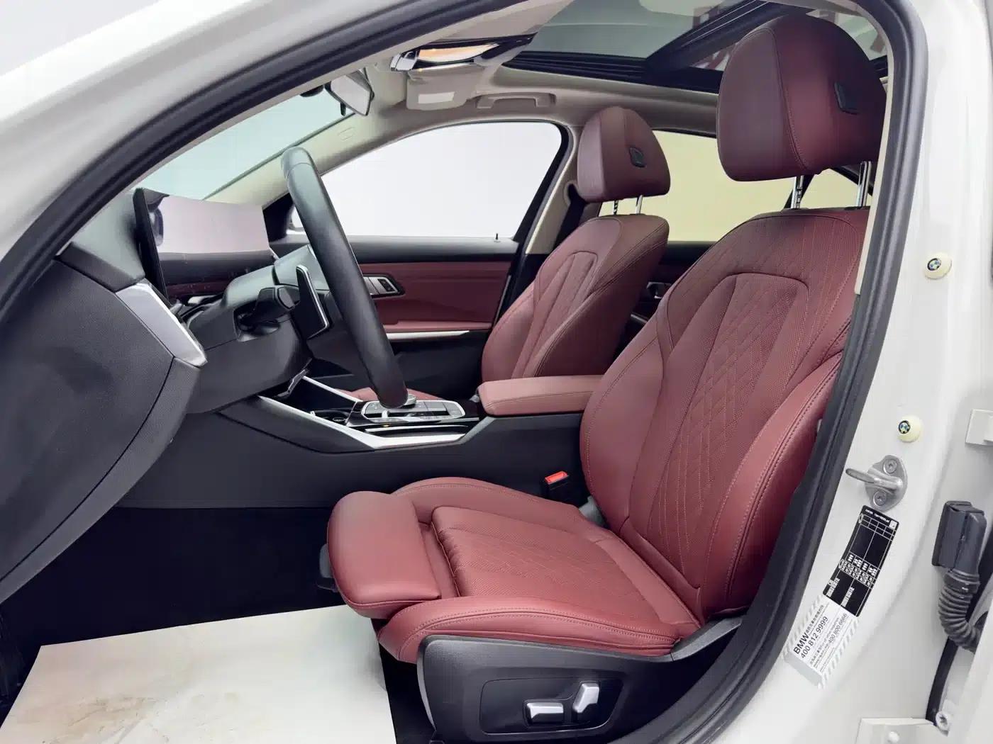 2023 BMW 3 Series 320Li M Sport Package — миниатюра 12