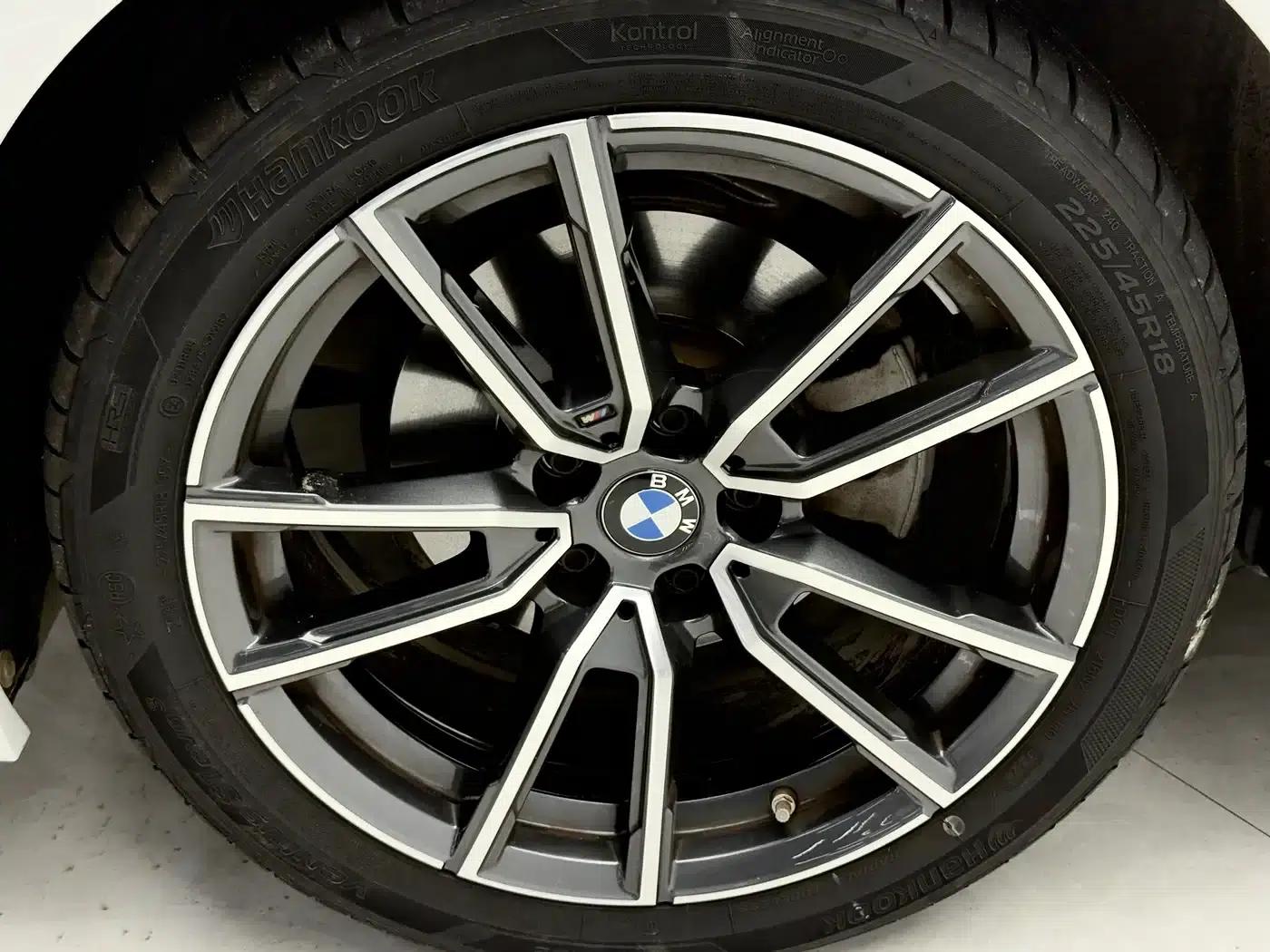 2023 BMW 3 Series 320Li M Sport Package — миниатюра 8