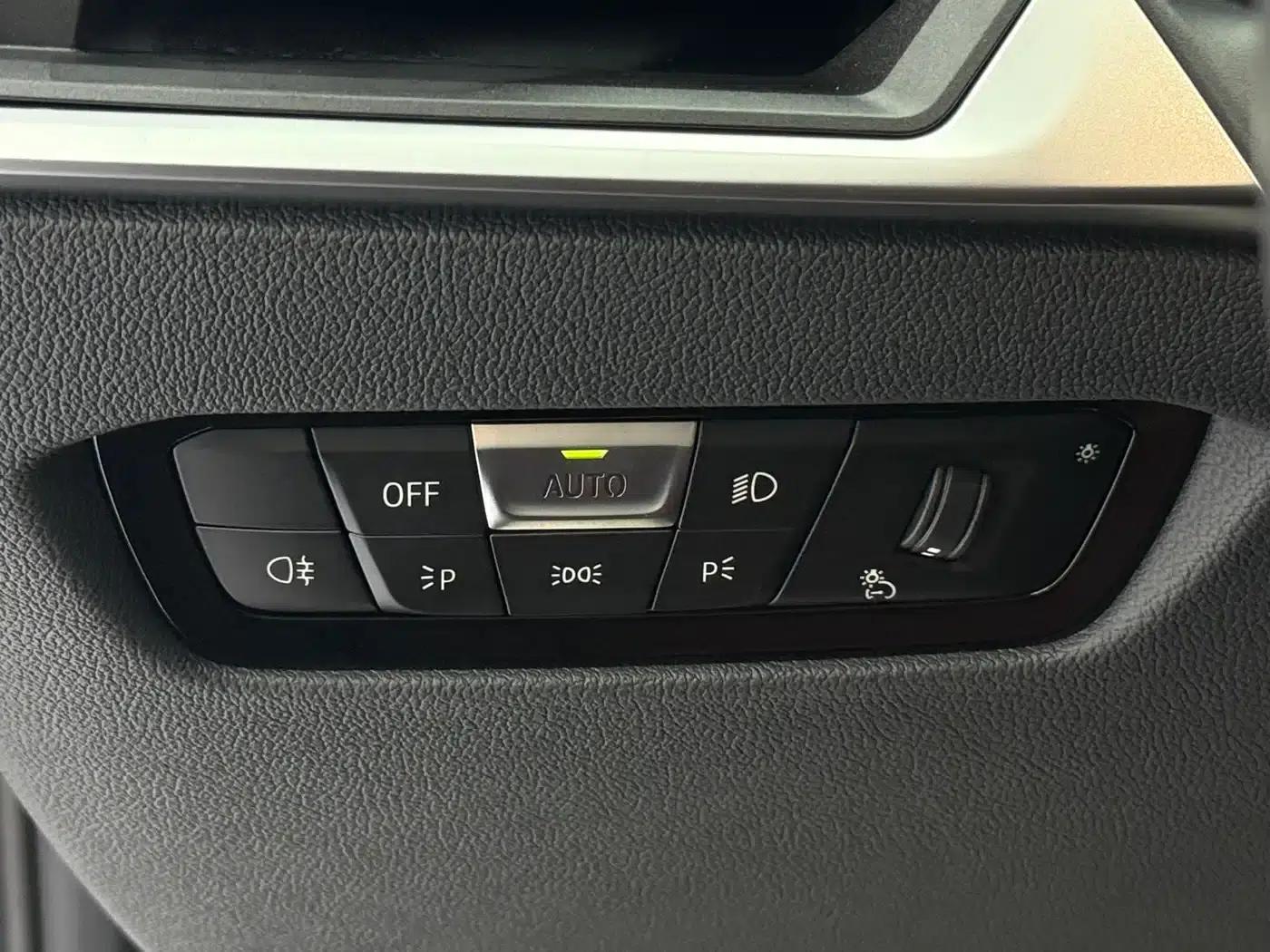 2023 BMW 3 Series 320Li M Sport Package — миниатюра 18