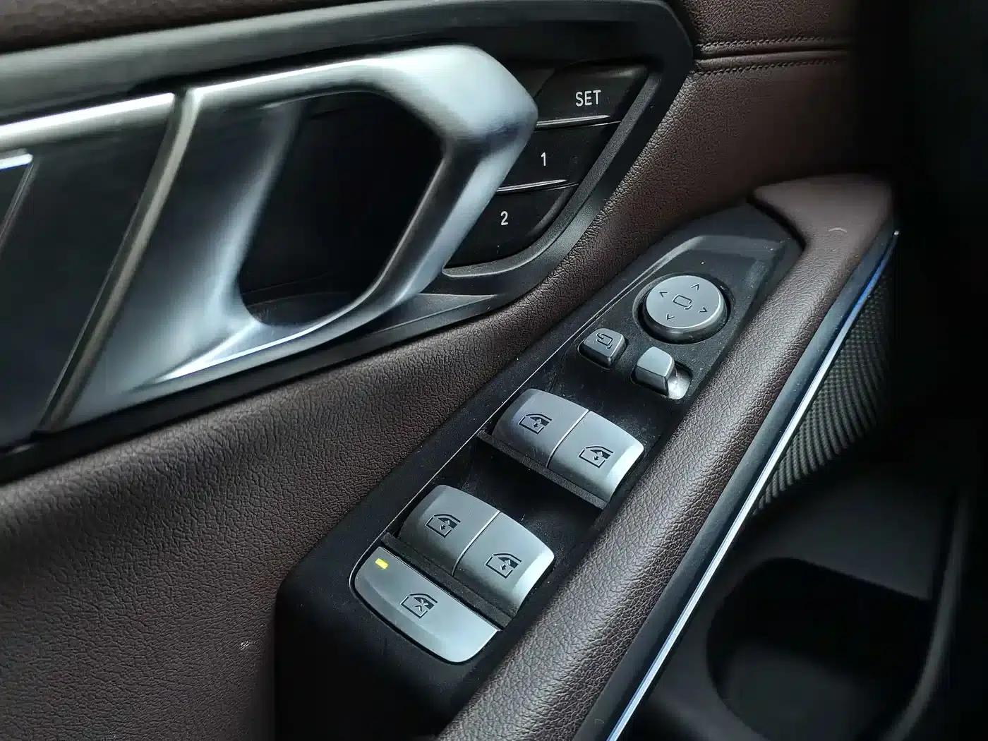 BMW 3 Series 2020 325Li First Edition — миниатюра 21