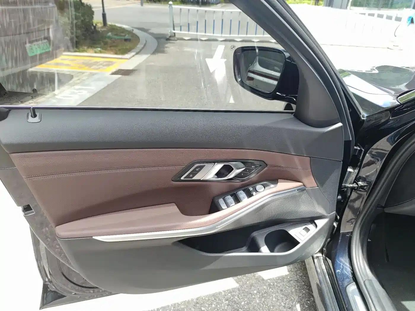 2023 BMW 3 Series 325Li M Sport Package — миниатюра 4