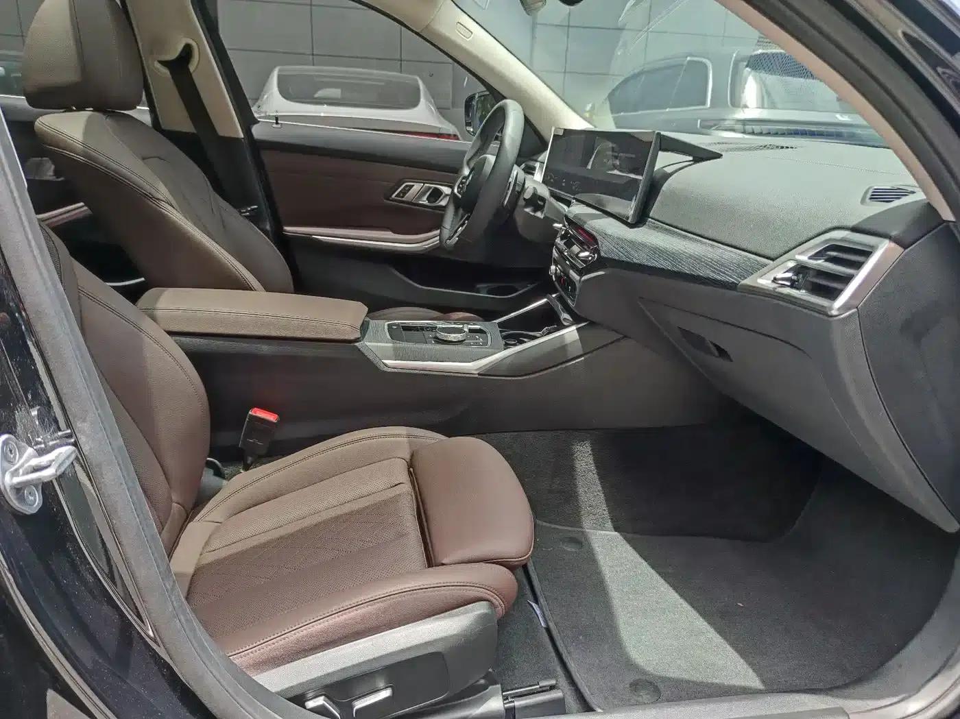 2023 BMW 3 Series 325Li M Sport Package — миниатюра 9