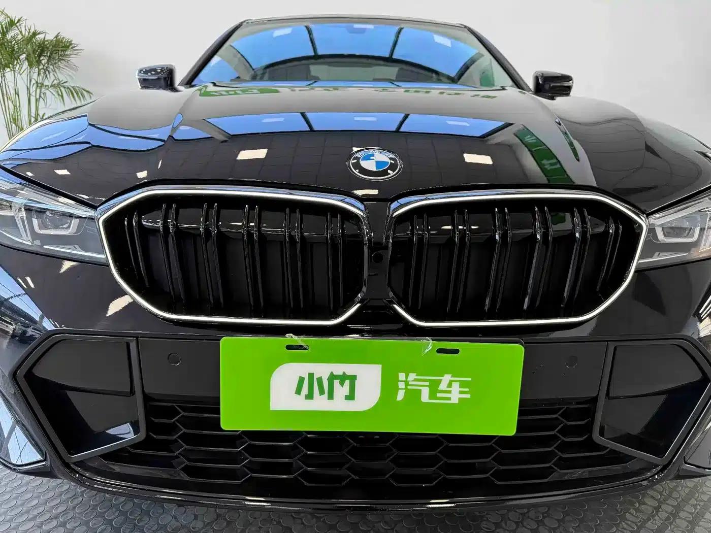 2023 BMW 3 Series 320Li M Sport Package — миниатюра 9