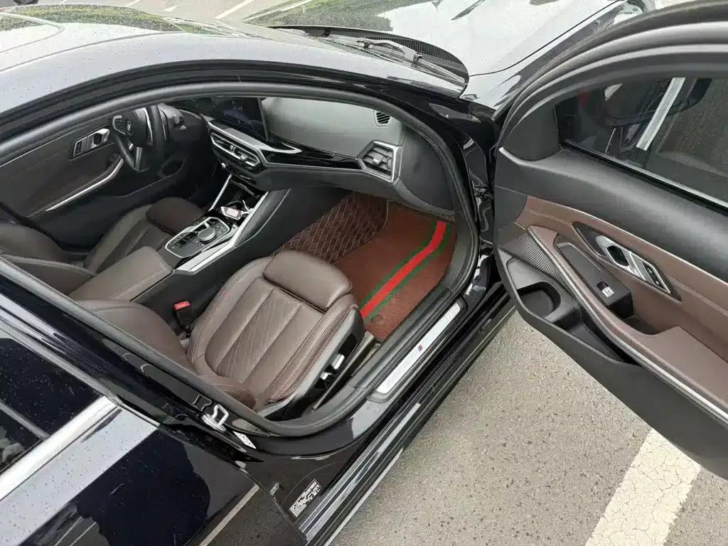 2023 BMW 3 Series 320Li M Sport Package — миниатюра 11