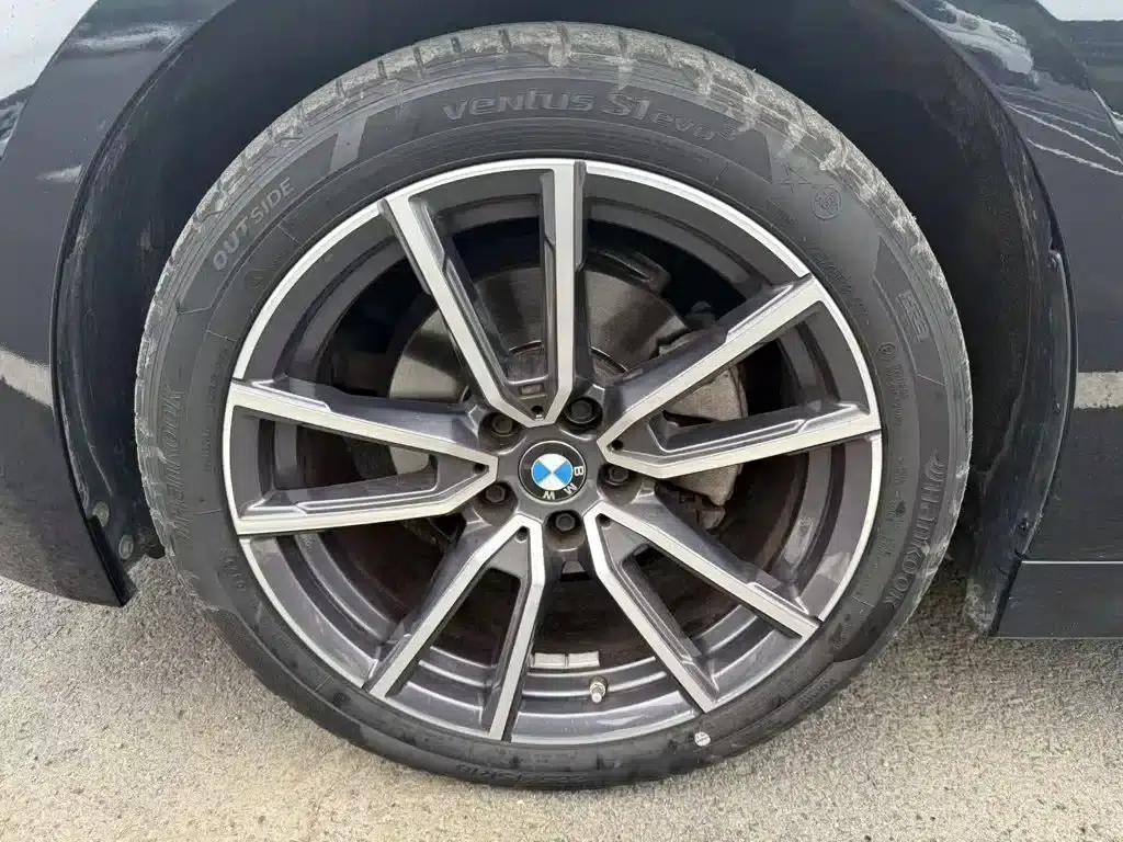 2023 BMW 3 Series 320Li M Sport Package — миниатюра 15