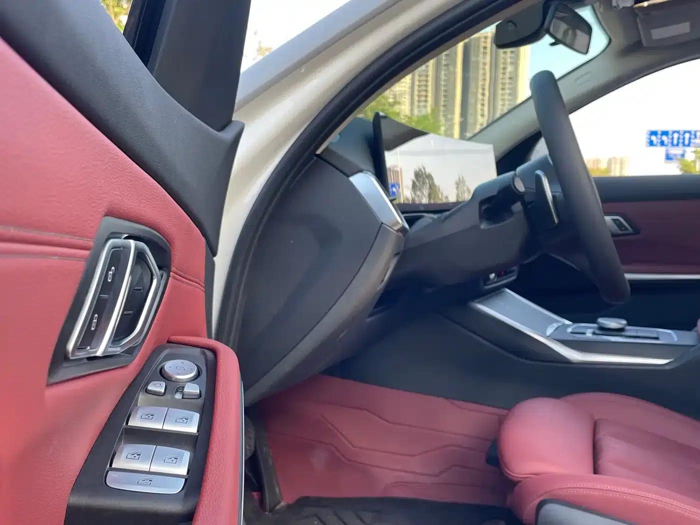 2024 BMW 3 Series 325i M Sport Package — миниатюра 15