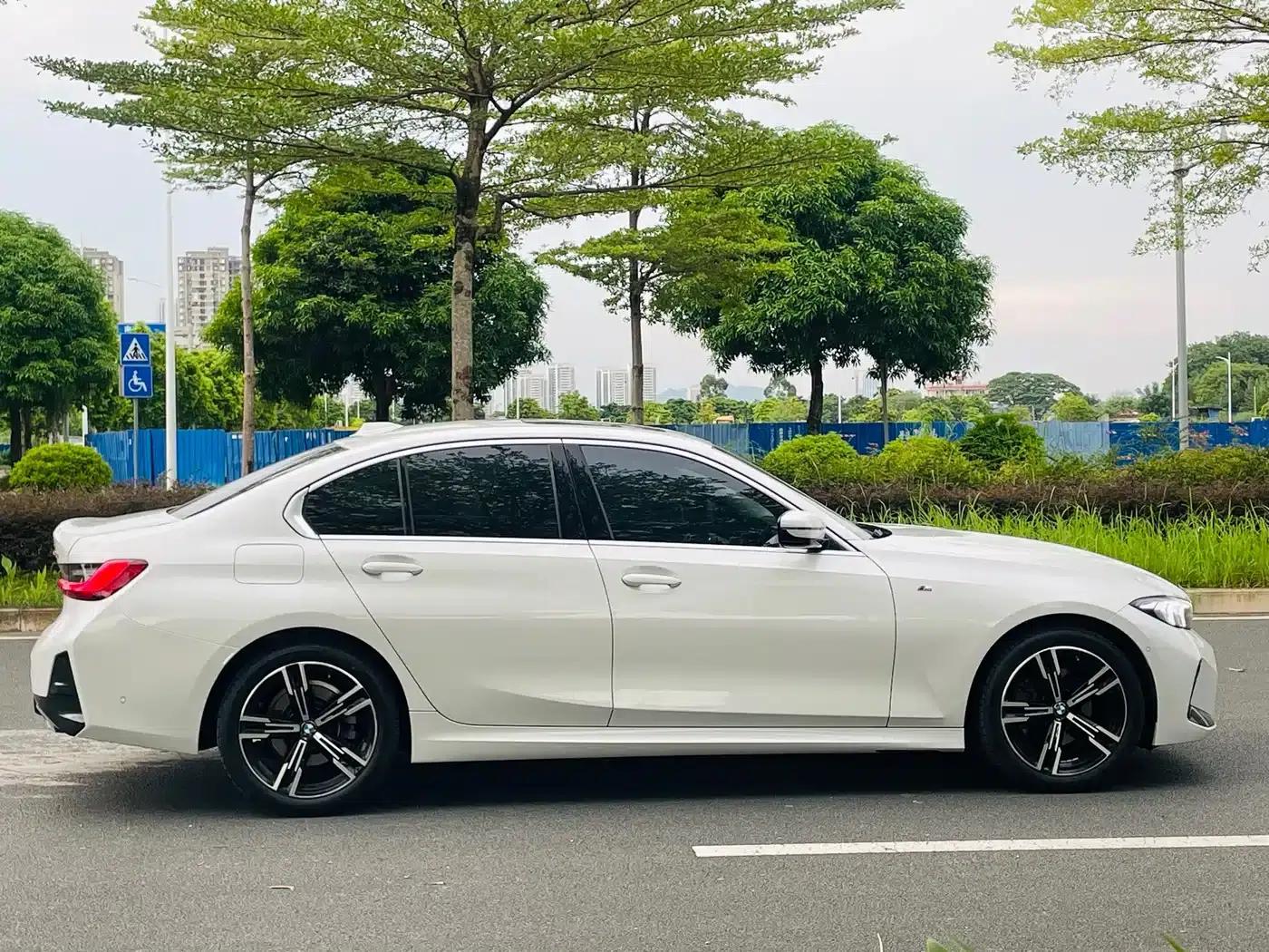 2024 BMW 3 Series 325i M Sport Package — миниатюра 4