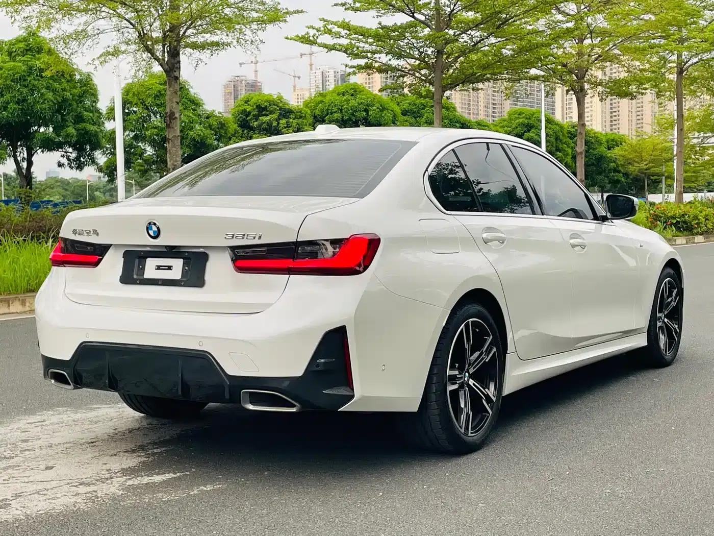 2024 BMW 3 Series 325i M Sport Package — миниатюра 5