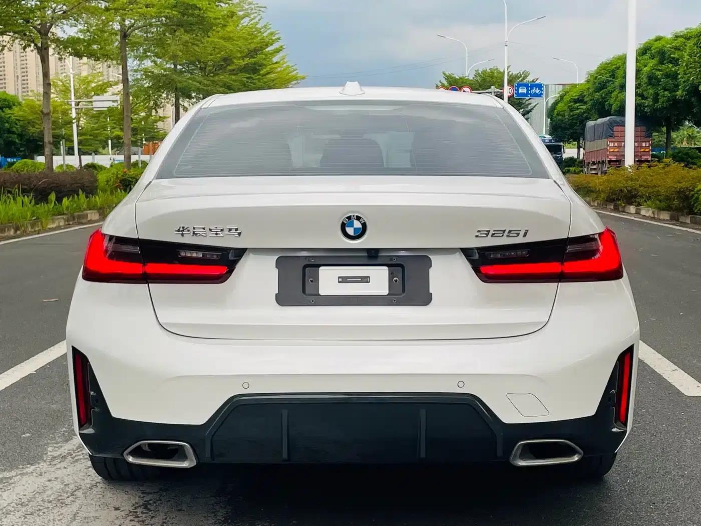2024 BMW 3 Series 325i M Sport Package — миниатюра 6