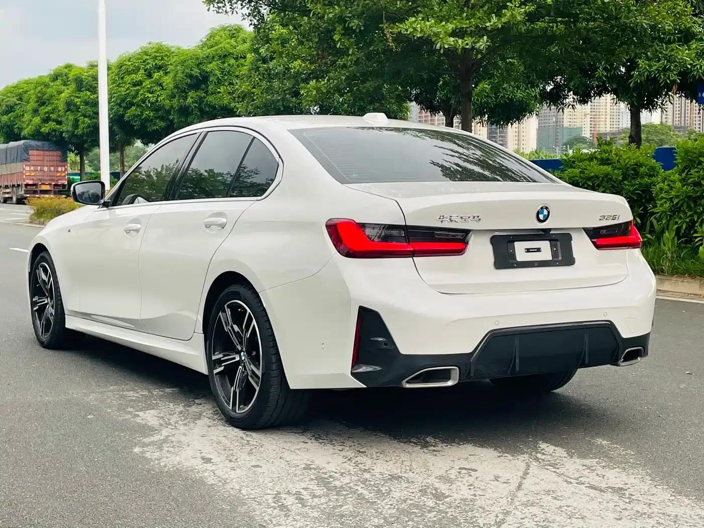2024 BMW 3 Series 325i M Sport Package — миниатюра 7