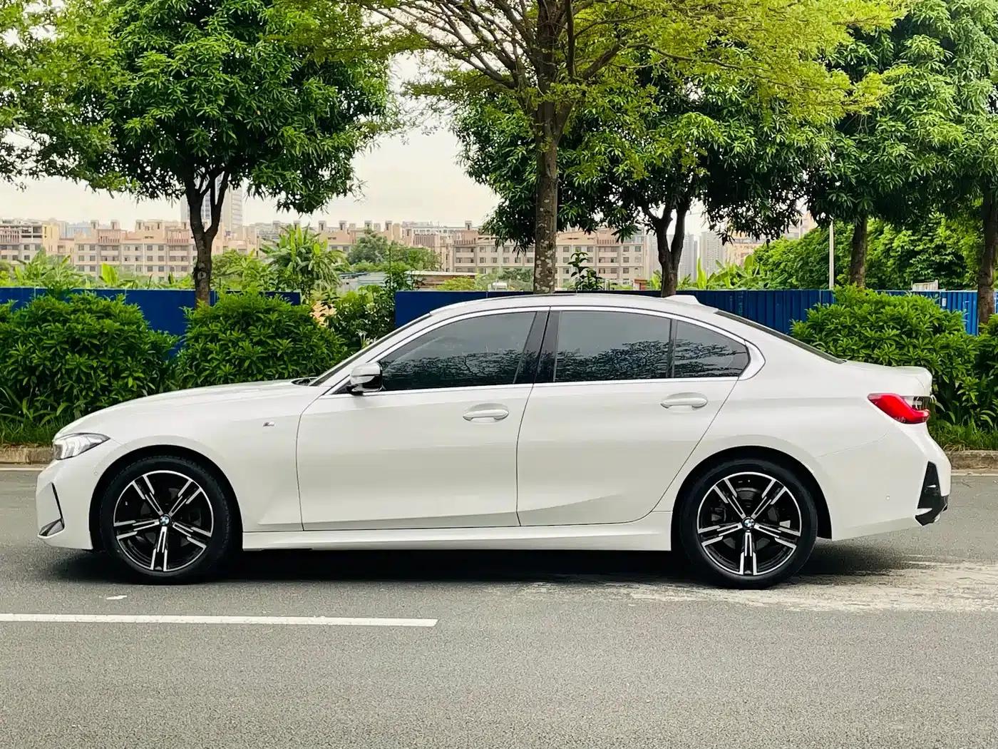 2024 BMW 3 Series 325i M Sport Package — миниатюра 8