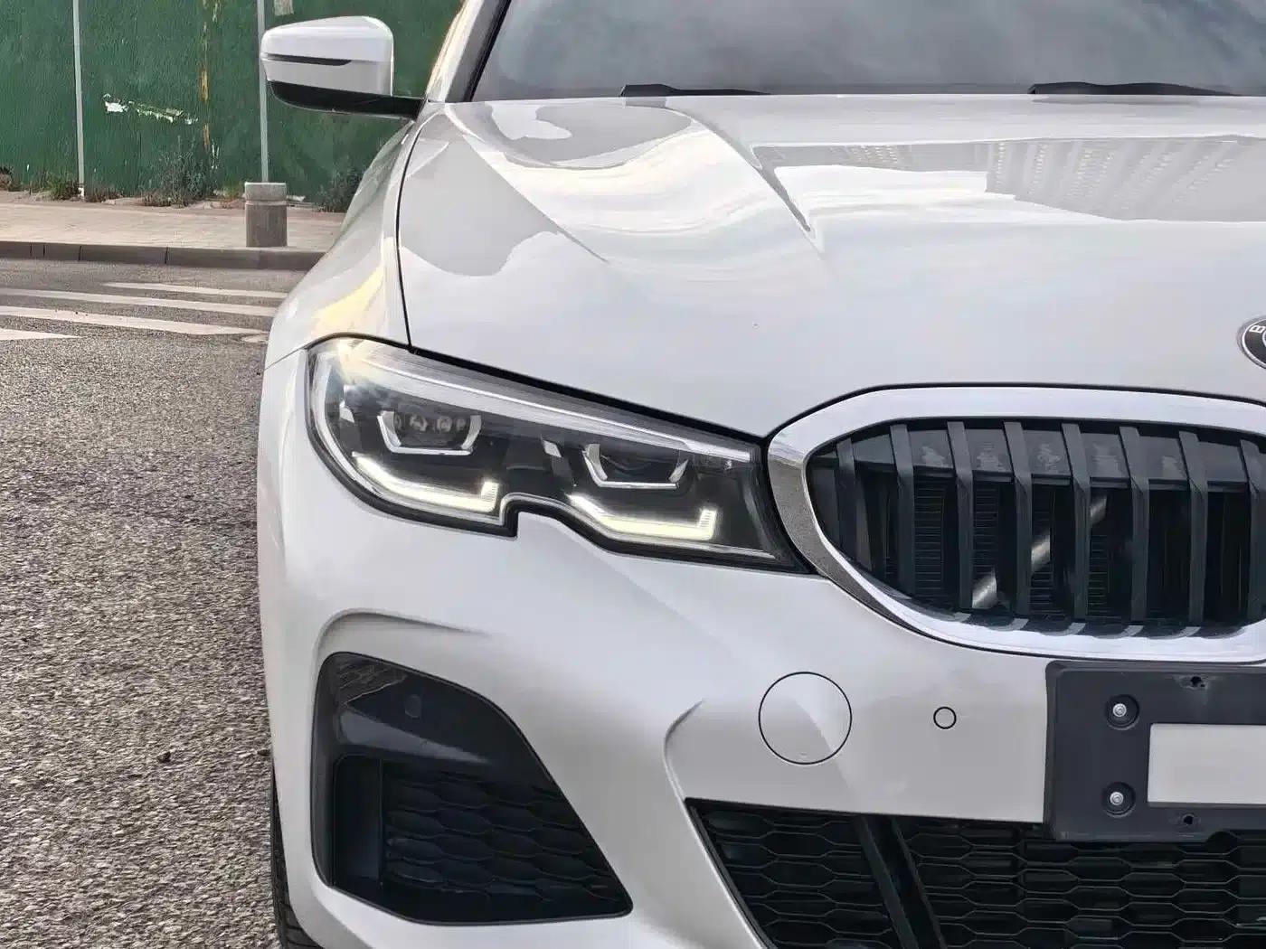 2022 BMW 3 Series 325Li M Sport Package — миниатюра 14