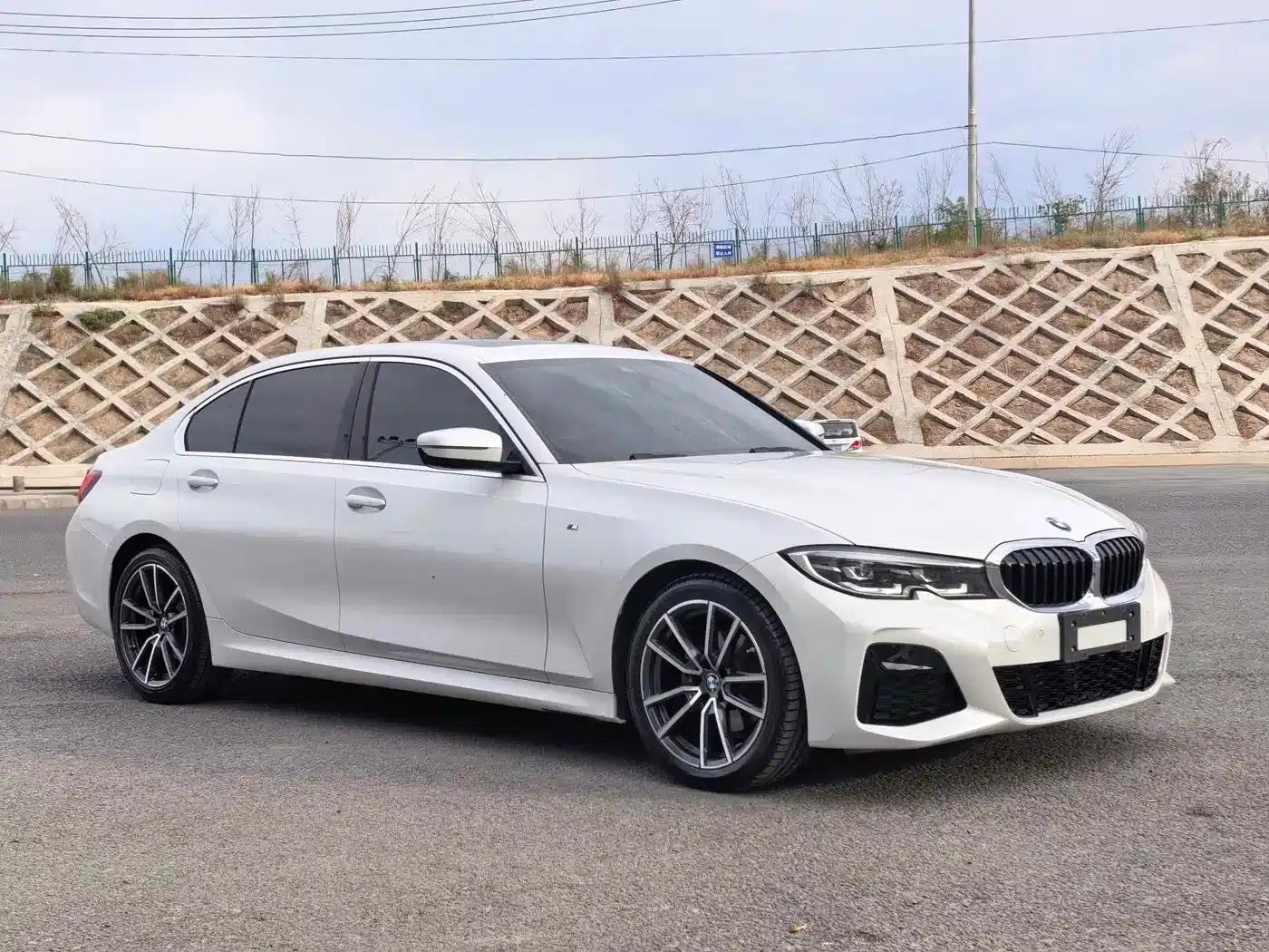 2022 BMW 3 Series 325Li M Sport Package — миниатюра 3