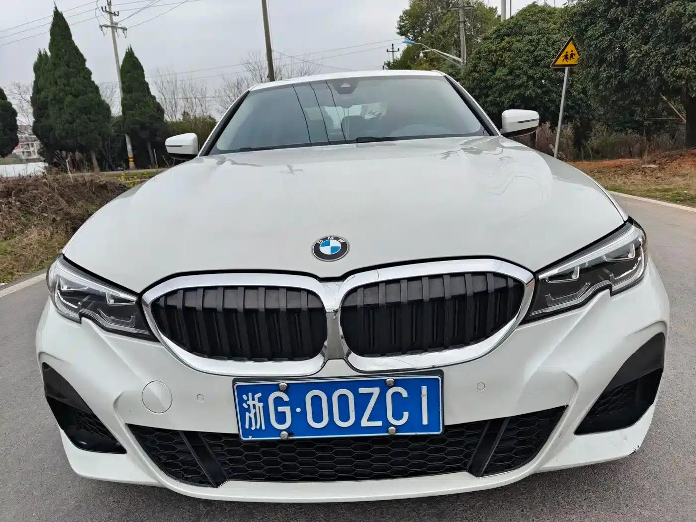 2020 BMW 3 Series 325Li M Sport Package — миниатюра 1