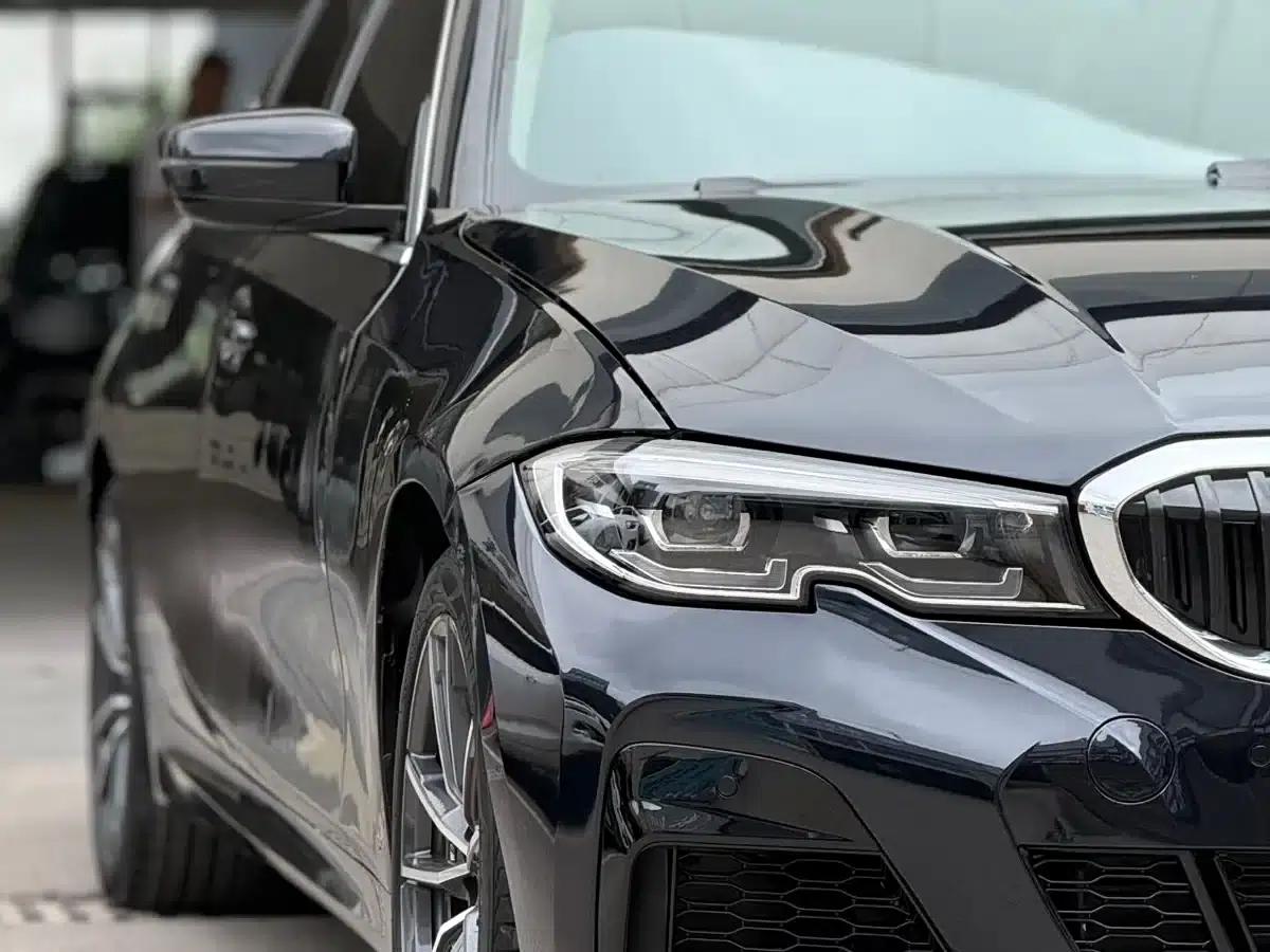 2021 BMW 3 Series 320Li M Sport Package — миниатюра 3