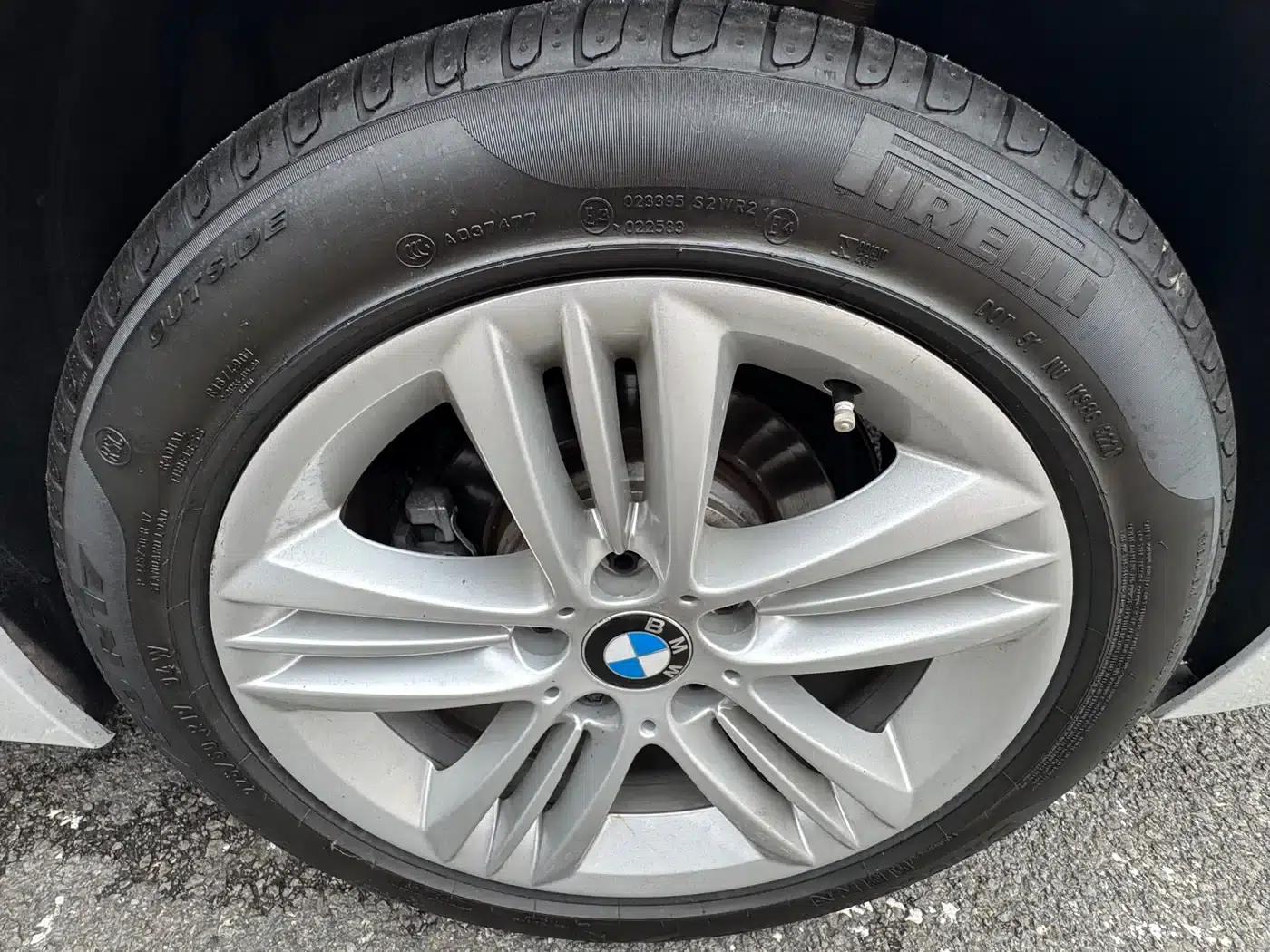 2017 BMW 3 Series 320Li Fashion Edition — миниатюра 13