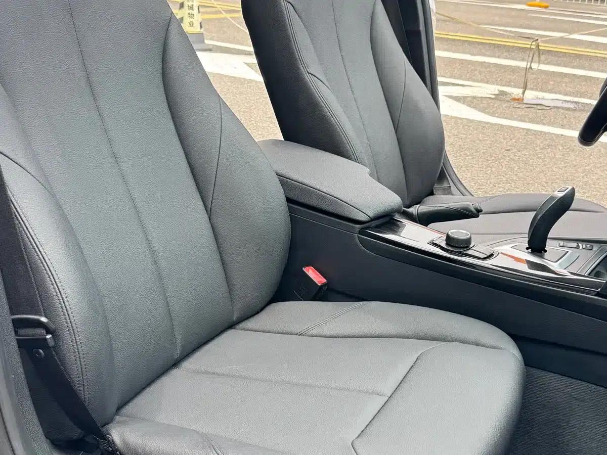 2017 BMW 3 Series 320Li Fashion Edition — миниатюра 10