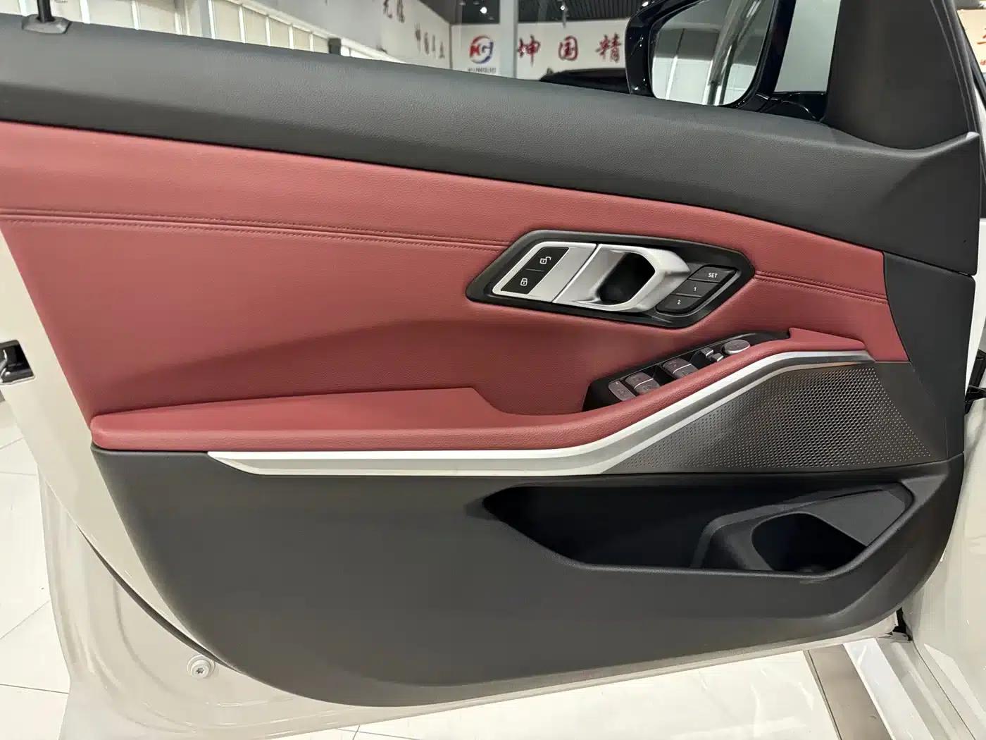 2023 BMW 3 Series 320Li M Sport Package — миниатюра 16