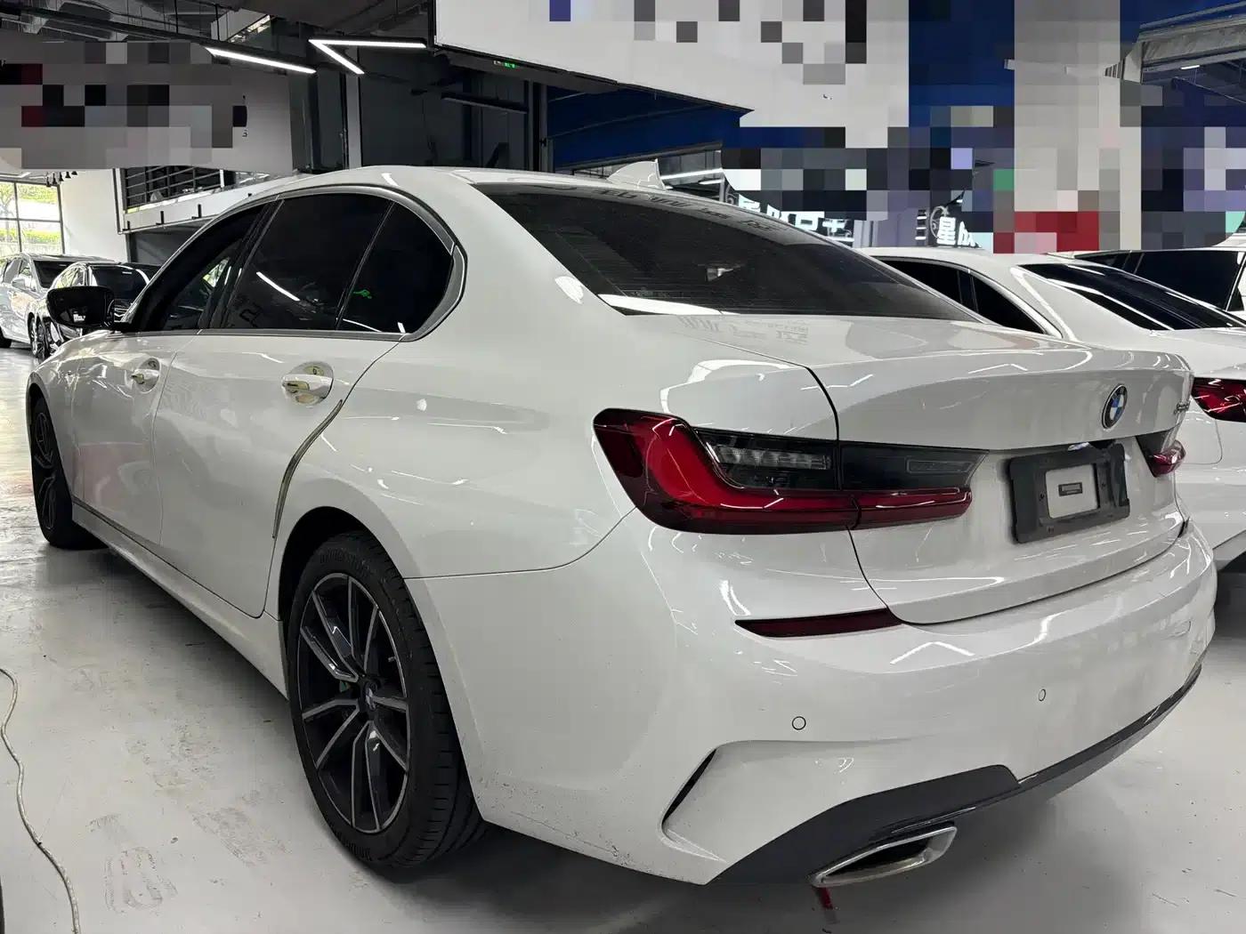 2022 BMW 3 Series 325Li M Sport Package — миниатюра 13