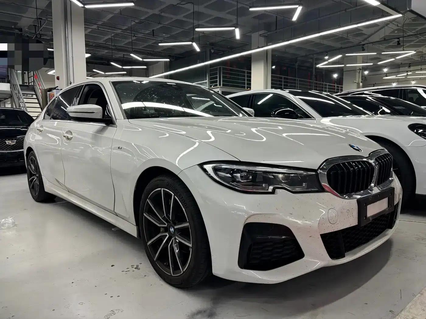 2022 BMW 3 Series 325Li M Sport Package — миниатюра 3