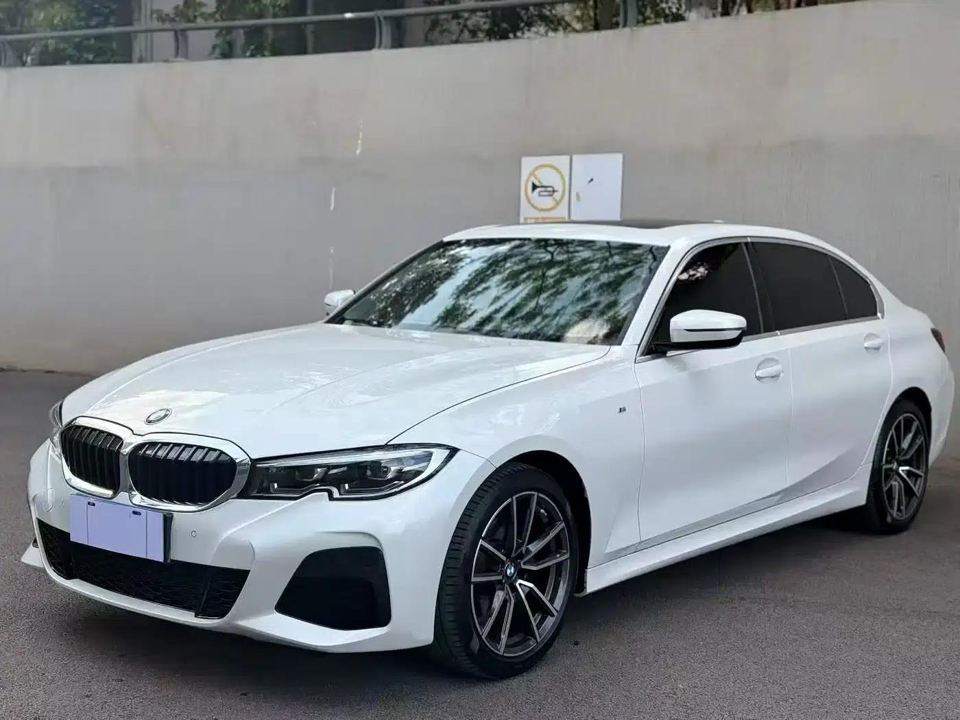 2022 BMW 3 Series 325Li M Sport Package — миниатюра 1