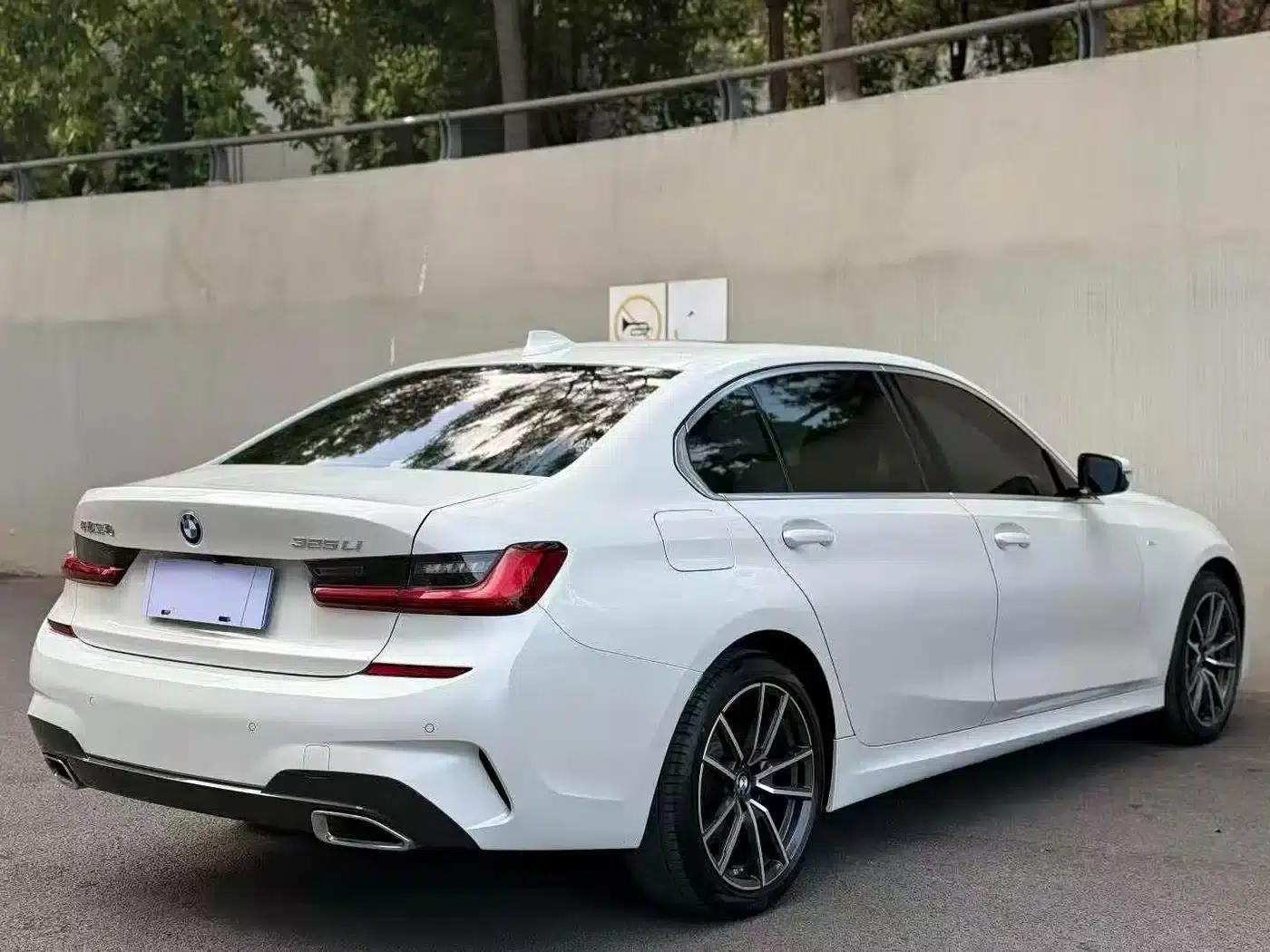 2022 BMW 3 Series 325Li M Sport Package — миниатюра 9