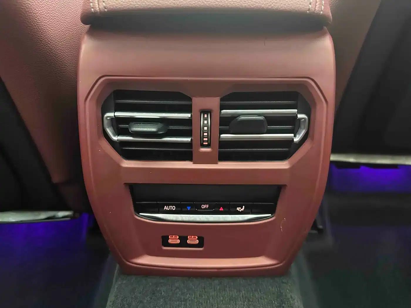2022 BMW 3 Series 320i Sport Package — миниатюра 12