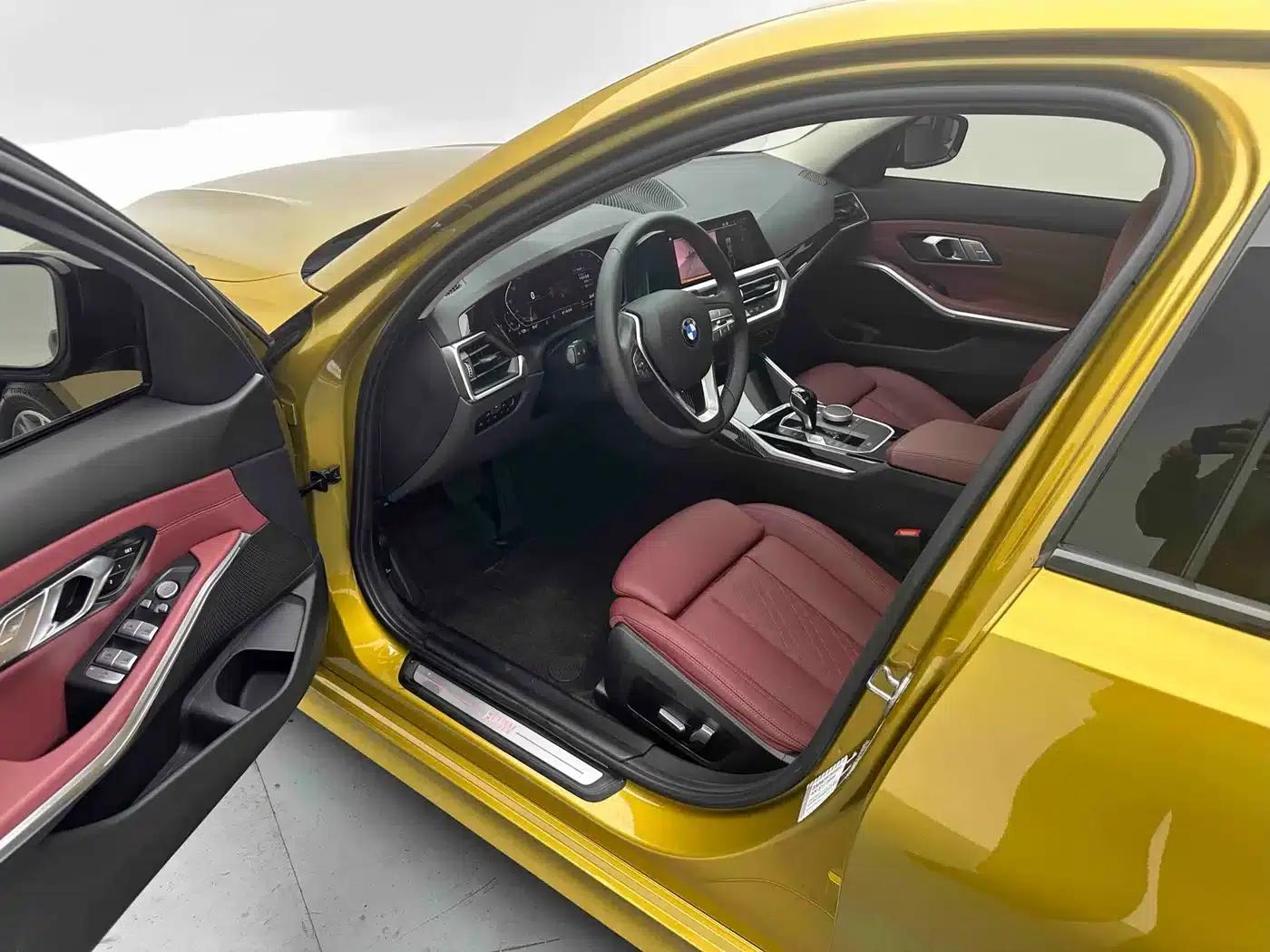 2022 BMW 3 Series 320i Sport Package — миниатюра 9