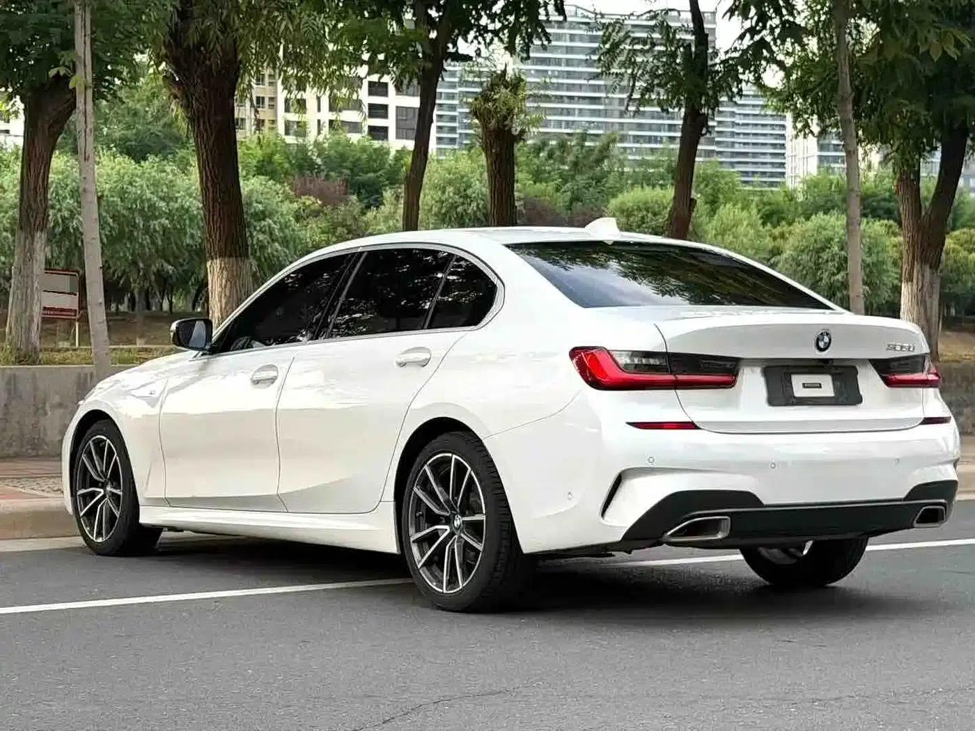 2020 BMW 3 Series 325i M Sport Package — миниатюра 7